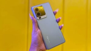 Vivo V25 Review: Stunning AMOLED Display, 50MP Selfie Camera & Premium Design That Impresses