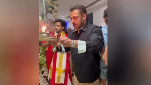 Salman Khan Performs Aarti