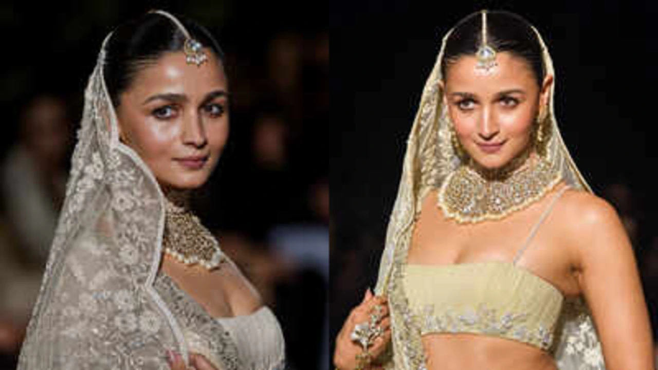 Alia Bhatt in ivory chikankari at Manish Malhotra Mijwan Fashion Show