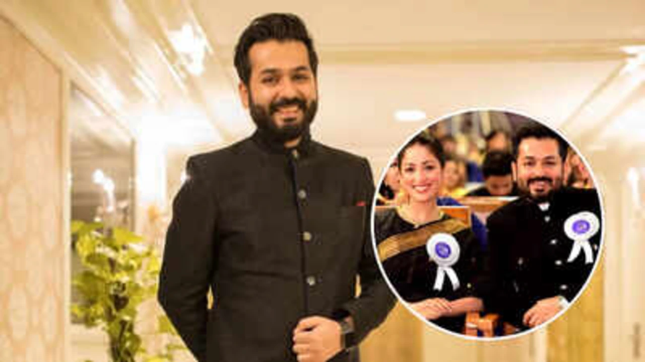 Article 370 के लिए National Award लेते हुए Yami Gautam और Aditya Dhar