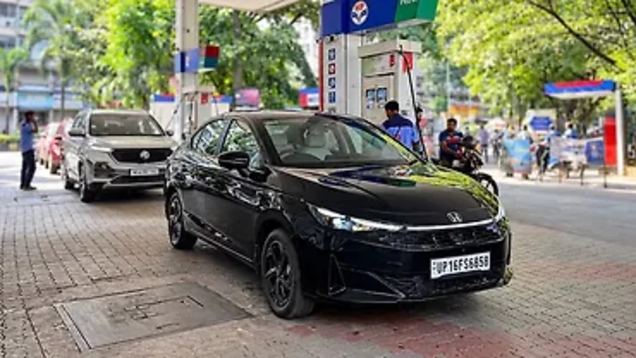 Honda City Hybrid mileage रियल वर्ल्ड टेस्ट में 25.25kmpl