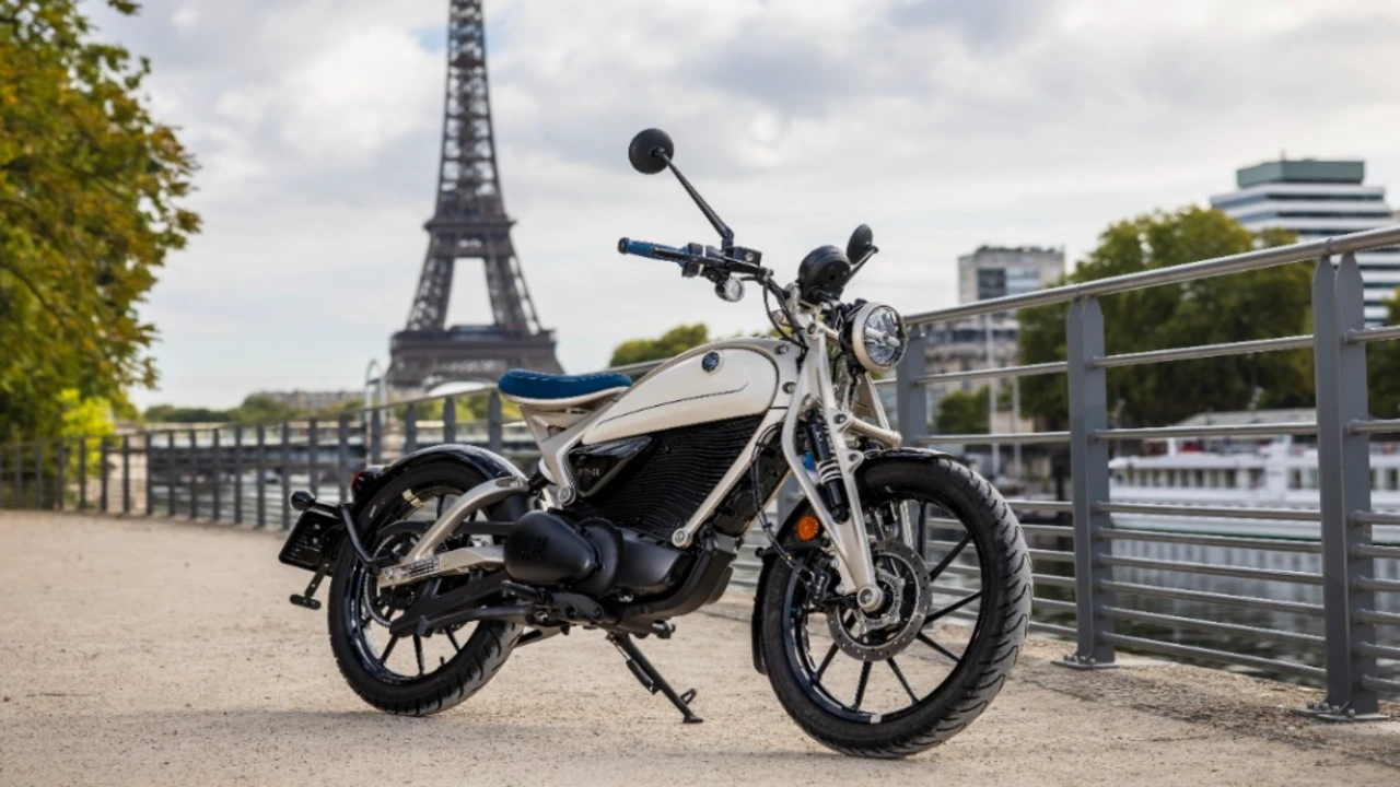Royal Enfield Flying Flea C6 in new Parachute White colour